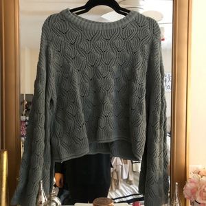 Moon & Madison cropped sweater